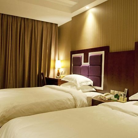 Yuwei Business Hotel กุ้ยหลิน ภายนอก รูปภาพ